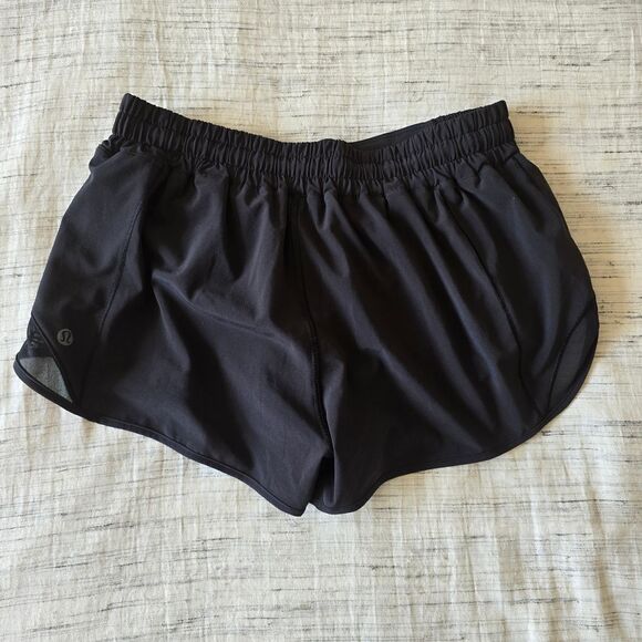 Lululemon Black Hotty Hot Low-Rise Lined Short 2.5" - Picture 5 of 6